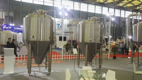 Κατεψυγμένος Fermenter 1000L ανοξείδωτου κωνικός μεγάλος εξοπλισμός παρασκευής