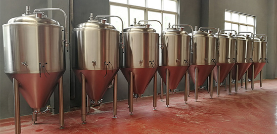 Μπύρα Microbrewery Brewpub που βάζει σε βαρέλι τον εξοπλισμό ημι αυτόματο 200L 500L 1000L