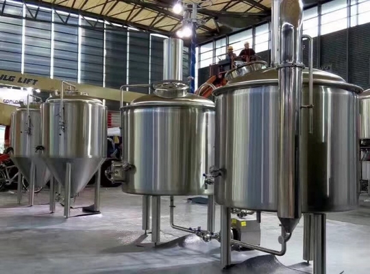 SU304 χαλκού με το κλειδί στο χέρι Microbrewery εξοπλισμού PLC brewhouse brewpub ελέγχου αντιδιαβρωτικό