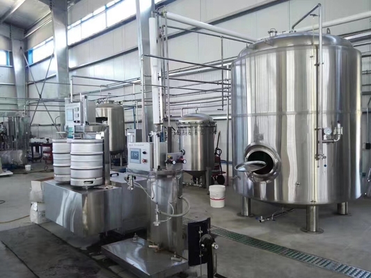 μέσο μέγεθος 380V ή 220V εξοπλισμού 3bbl 5Bbl 7Bbl 10Bbl Microbrewery που προσαρμόζεται