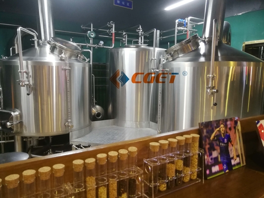 Παρασκευάζοντας σύστημα εξοπλισμού 500L παρασκευής μπύρας τεχνών SUS 304 με το CE του ISO πιστοποιημένο για Rusina